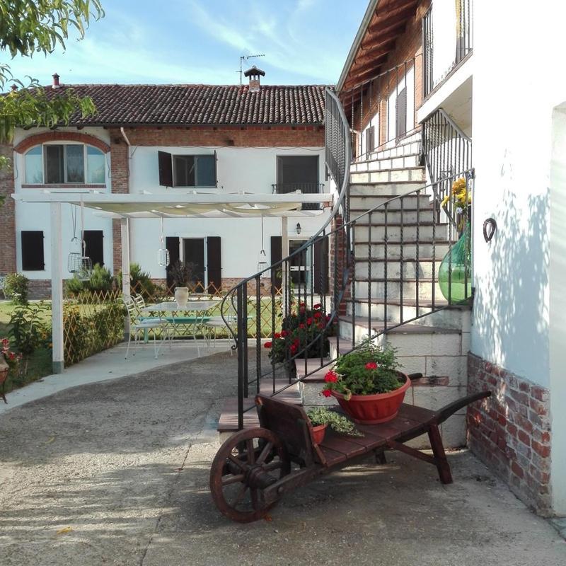 Cascina Belvedere Quargnento Exteriér fotografie